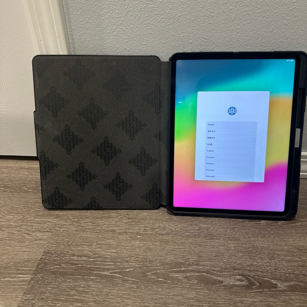 Apple iPad Gen 5, 128 GB, 12.9 inch screen, great condition